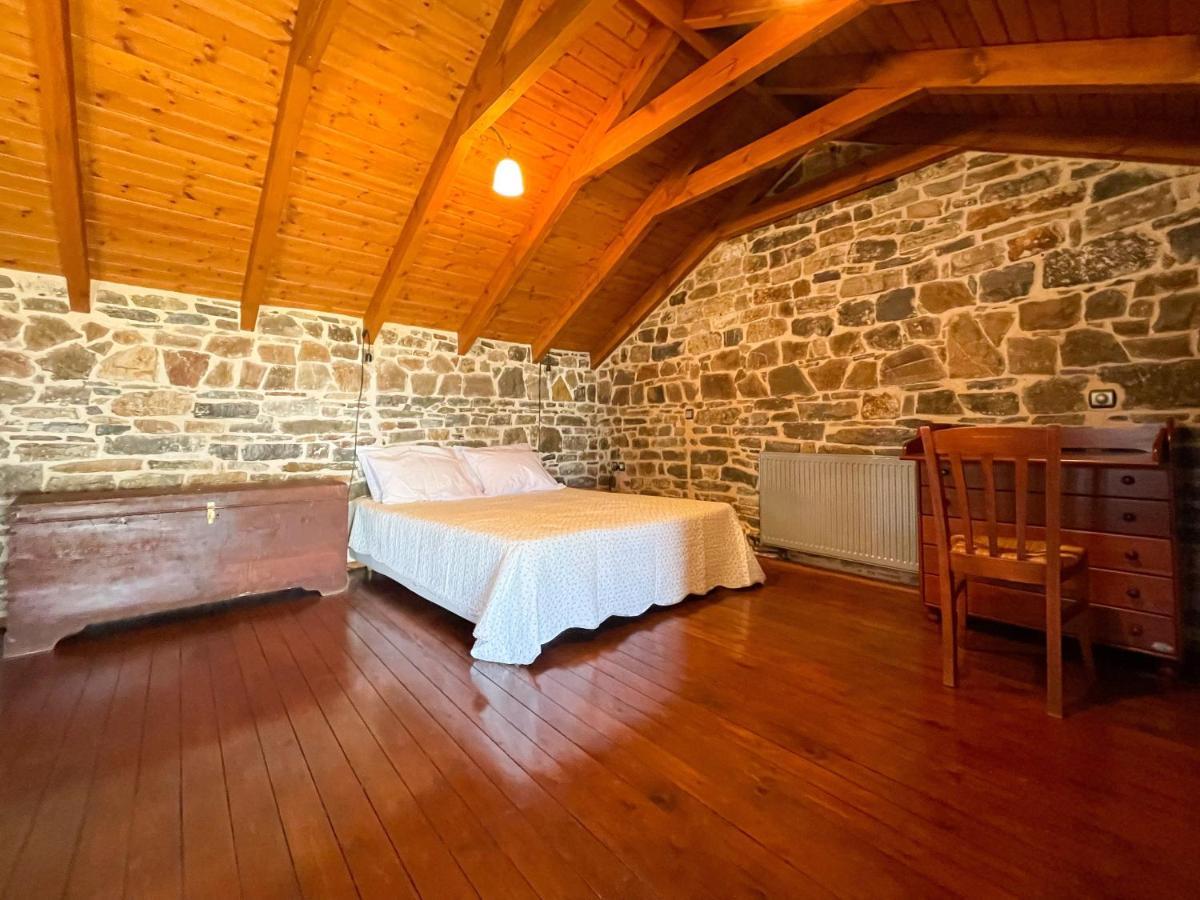Echo Traditional House - Ηχώ Παραδοσιακό Σπίτι Embonas ภายนอก รูปภาพ